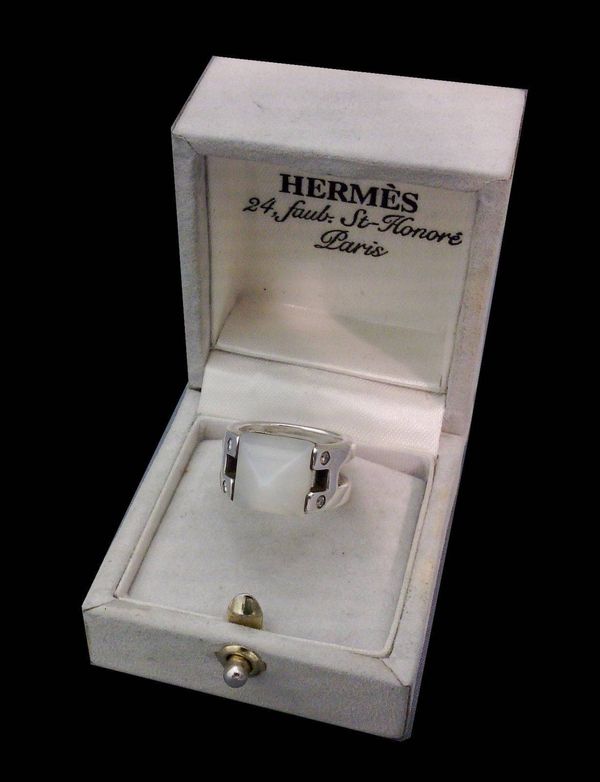 achat et vente de bijoux anciens bijoux griffés bijoux de marque hermes à toulon