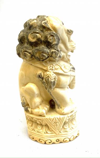 LION BOUDDHIQUE EN IVOIRE