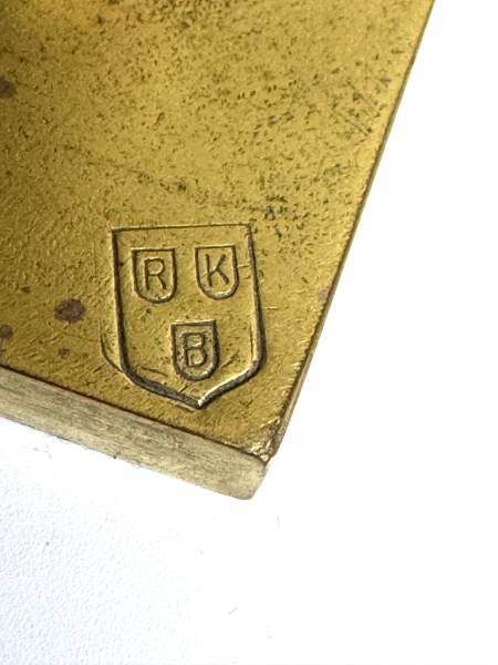 Statue en bronze doré d' Ernst Seger Maison Palombo