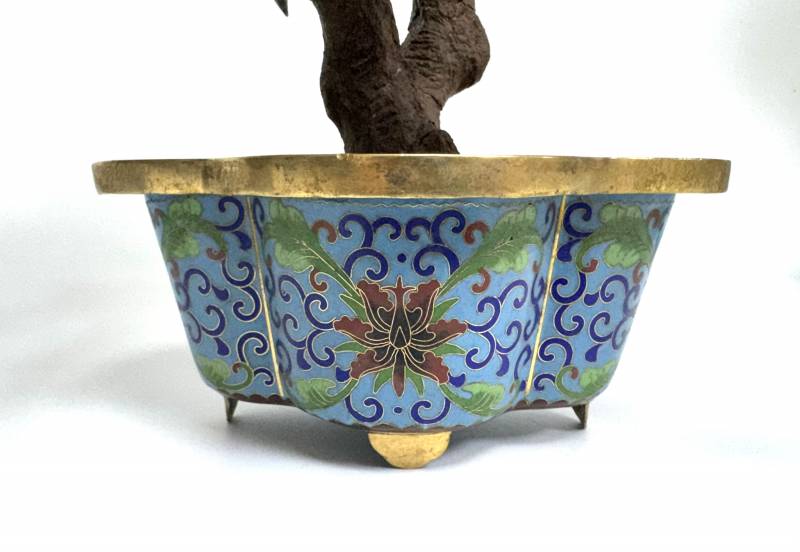 jardinières en bronze cloisonné et pierres dures