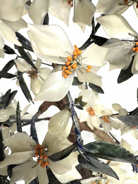 jardinières en bronze cloisonné et pierres dures