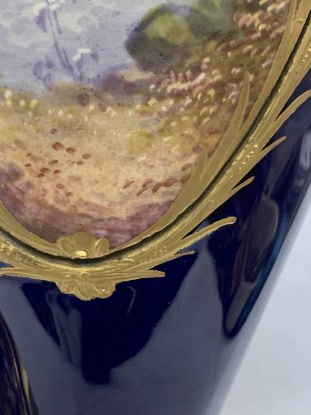 couverts en porcelaine de Sèvres