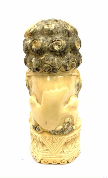 LION BOUDDHIQUE EN IVOIRE