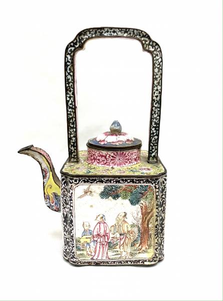 Théière en cuivre émaillé