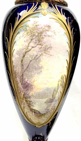 couverts en porcelaine de Sèvres