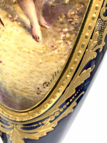 couverts en porcelaine de Sèvres